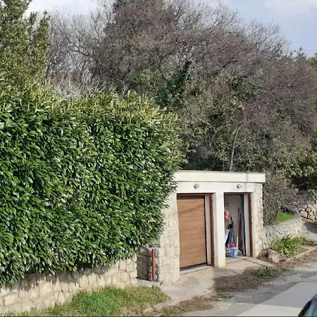 Rudi Apartment